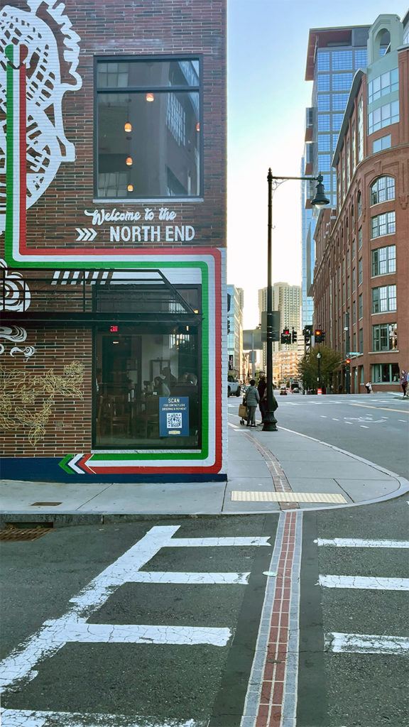 Boston Freedom Trail passant dans le quartier de North End